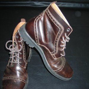 Clarks Boots Brown Size 10